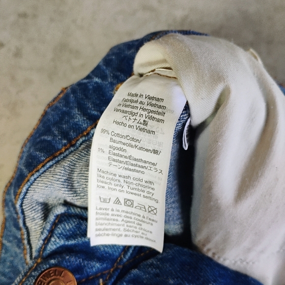 Madewell High Rise Denim Shorts Blue Distressed Hem Medium Wash Size 25 - Picture 9 of 13